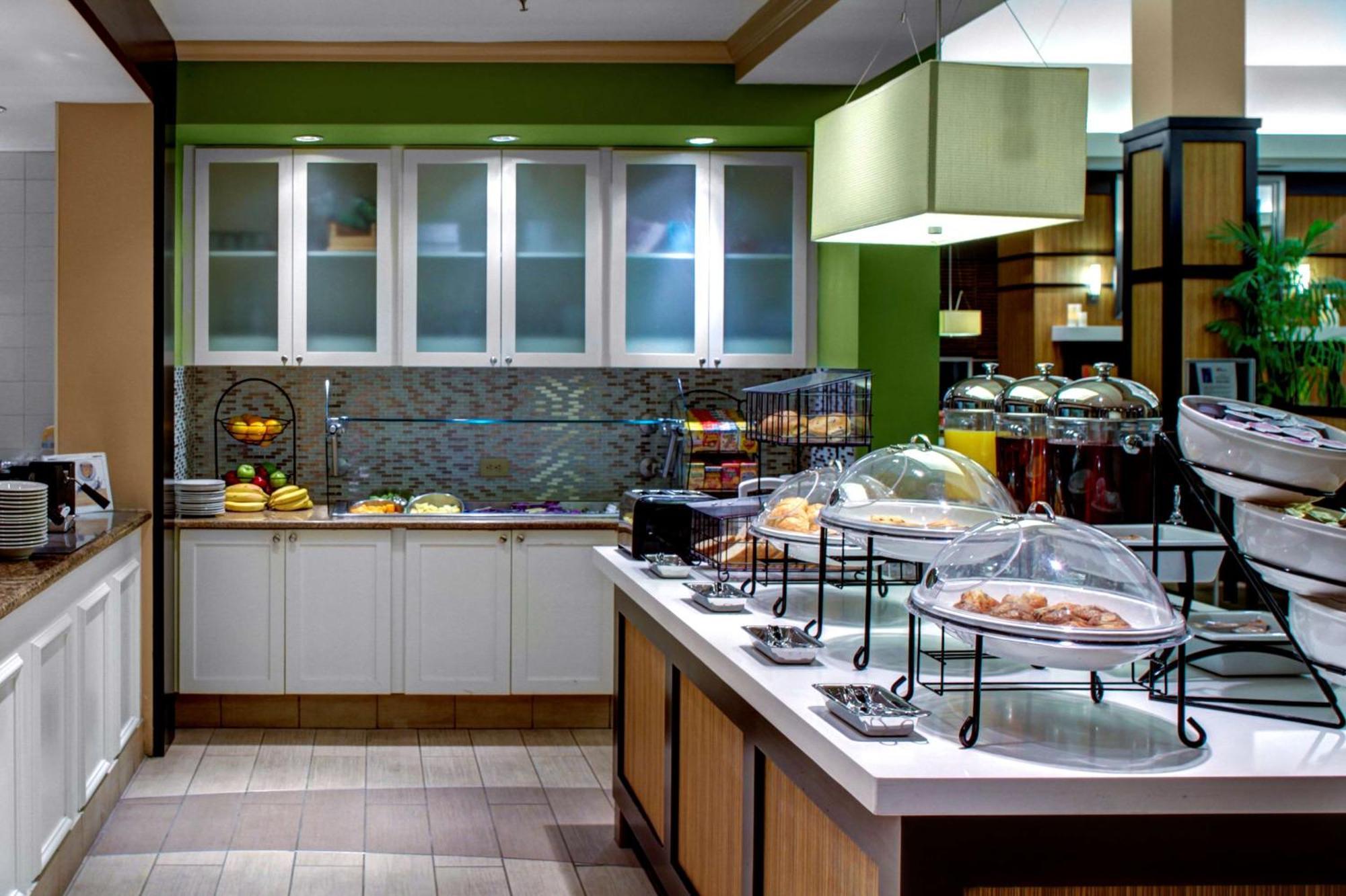 Hilton Garden Inn Atlanta North/Alpharetta Ngoại thất bức ảnh