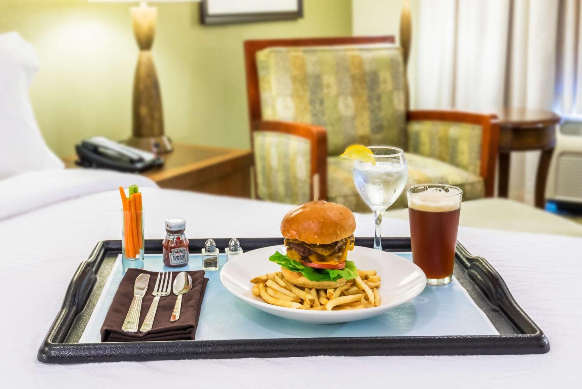 Hilton Garden Inn Atlanta North/Alpharetta Ngoại thất bức ảnh